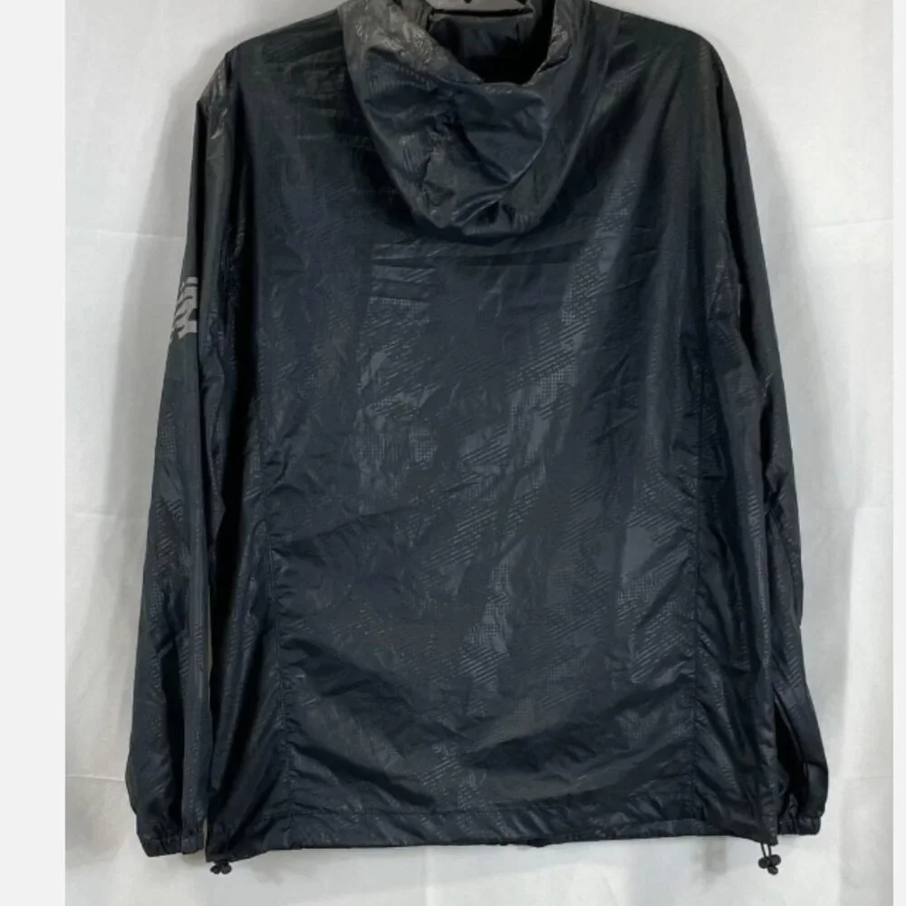 New Balance Men's Black Jacket Size S NWT - Picture 3 of 8